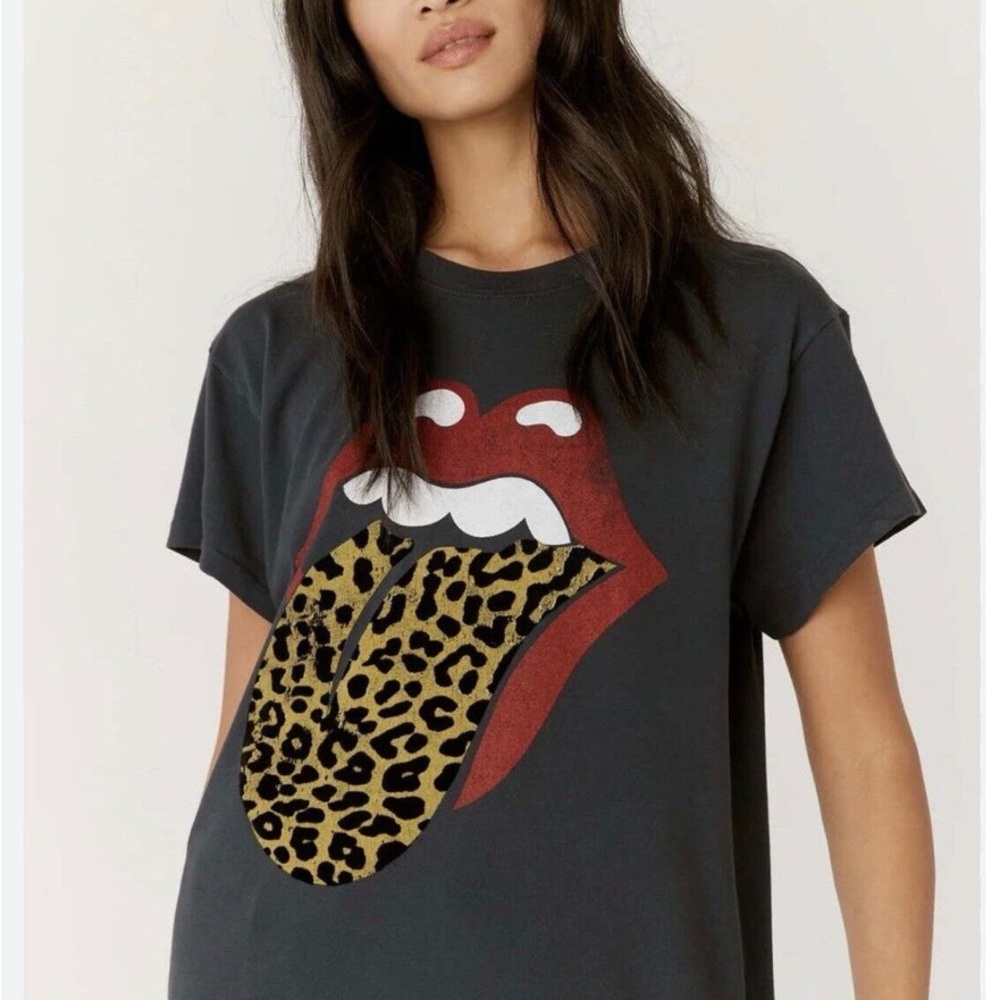 Free People Black Graphic Tee